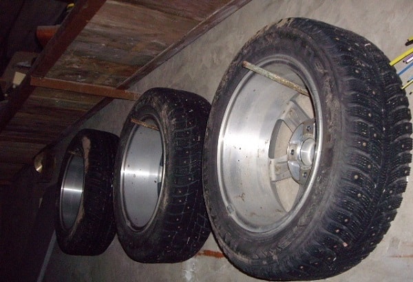 Как правильно хранить колеса на дисках в гараже зимой и летом